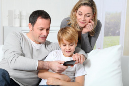 Настройка и безопасное использование смартфона или планшета. Руководство для родителей