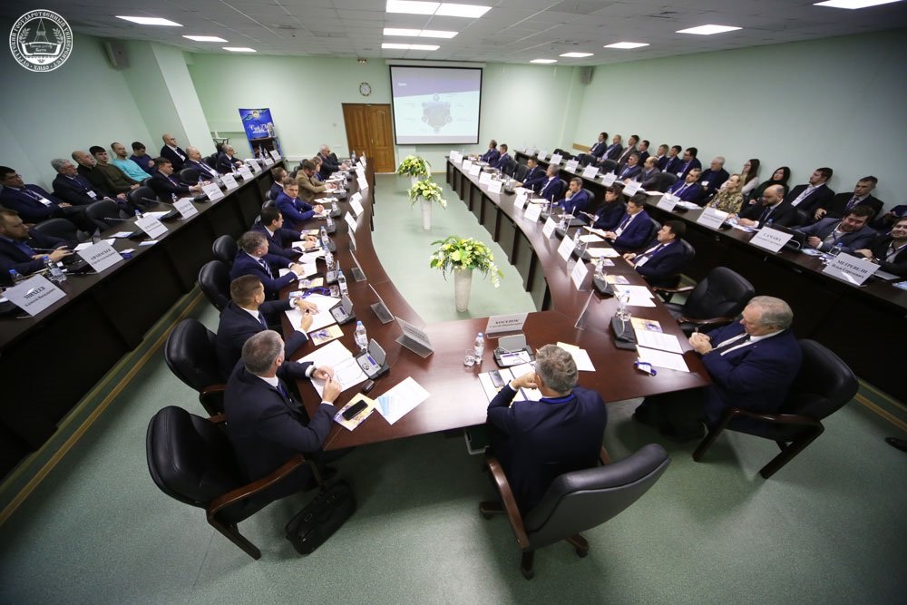 Цифровая жизнь и цифровая индустрия. Делегаты от  ЮНИИИТ приняли участие в специализированной международной конференции.