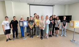 На площадке Молодежного центра города Ханты-Мансийска Югорский НИИ информационных технологий организовал AR-квест.