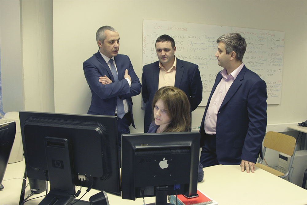 В Центре компьютерных компетенций ЮНИИ ИТ разработано программное обеспечение для поиска сайтов, продающих наркотические вещества через сеть Интернет