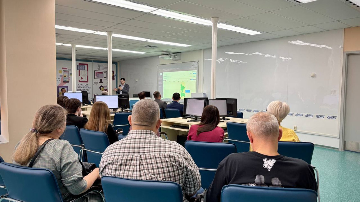 Цифровизация набирает обороты: в Югре прошла вторая волна обучения работе с интеллектуальным помощником «Инфосфера»