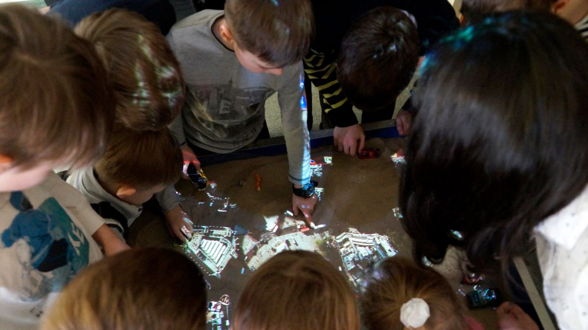 Просто космос! ЮНИИ ИТ принял участие в празднике, посвященном Дню космонавтики